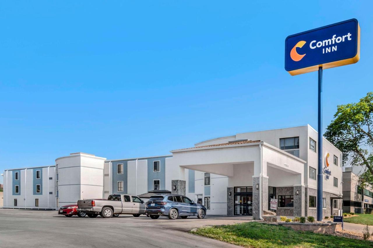 Comfort Inn Kansas City Exterior photo